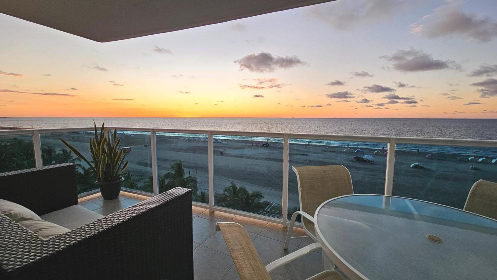 Luxury Apartment, Sector Morros, Vista Y Salida Al Mar Edificio Sunshine Cartagena Εξωτερικό φωτογραφία
